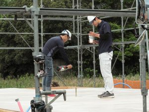 大工見習の安藤さん頑張っています！